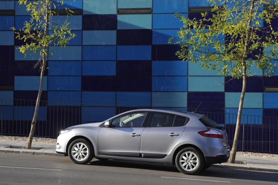  Renault Megane 2008 года  (фото 59 из 146)
